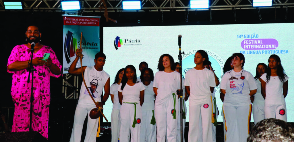 Professor Raimon Ventura e o Coral Coaraci